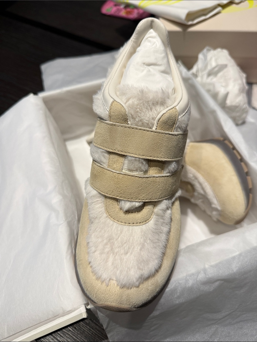 Sneex sneaker heels in two scrap ivory plush - Picture 2 of 6